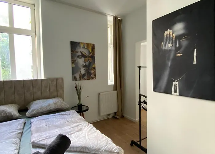 Апартаменти Budget Private In 8-bedroom With Terrace *