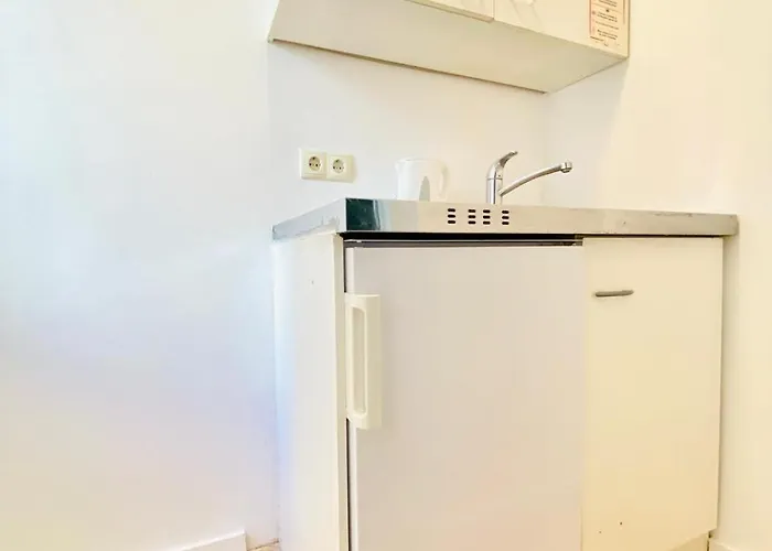 Budget Private In 8-bedroom With Terrace Апартаменти *