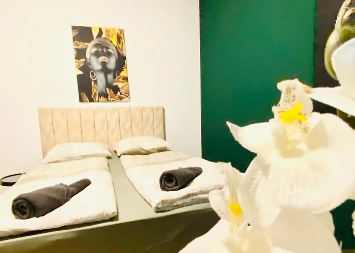 Budget Private In 8-bedroom With Terrace * Відень