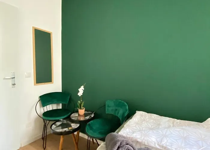 Budget Private In 8-bedroom With Terrace * Відень