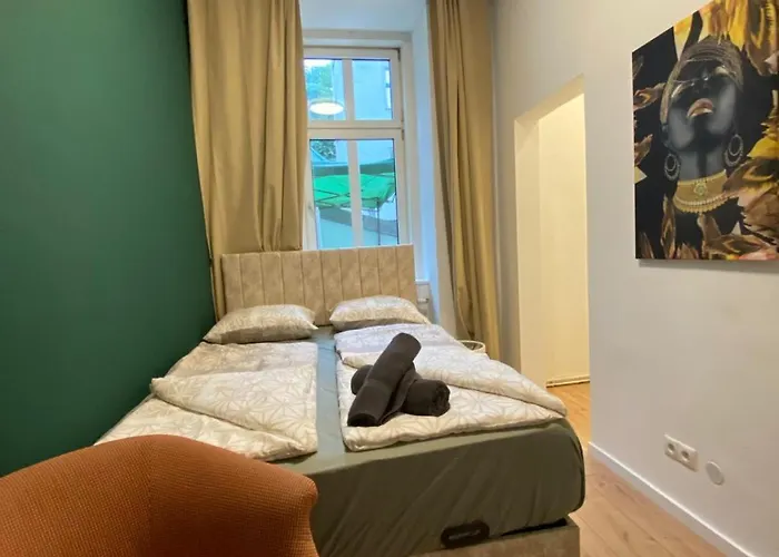Budget Private In 8-bedroom With Terrace