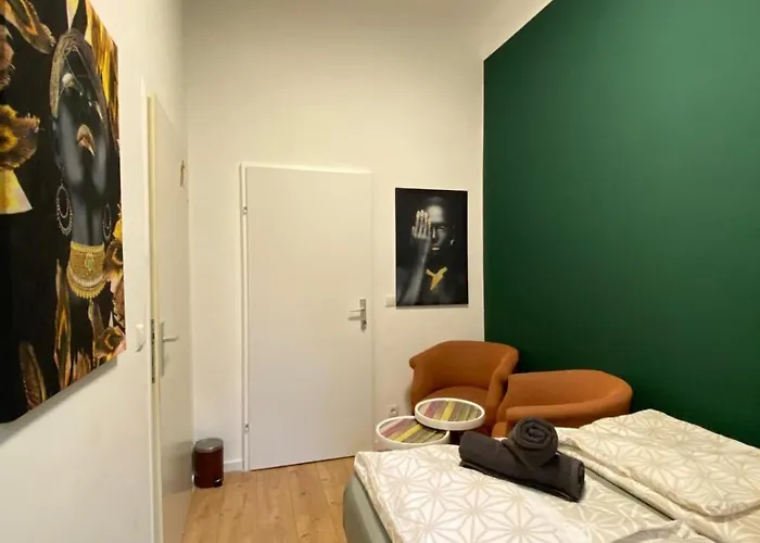 Budget Private In 8-bedroom With Terrace *