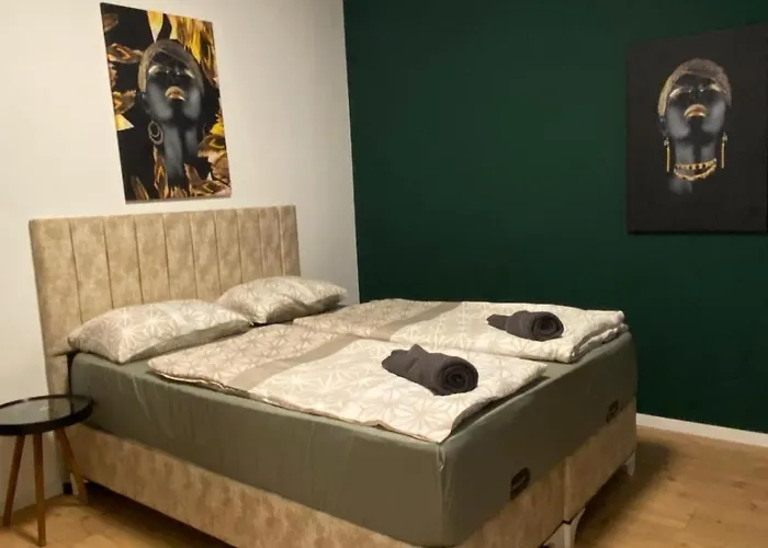 Budget Private In 8-bedroom With Terrace * Відень