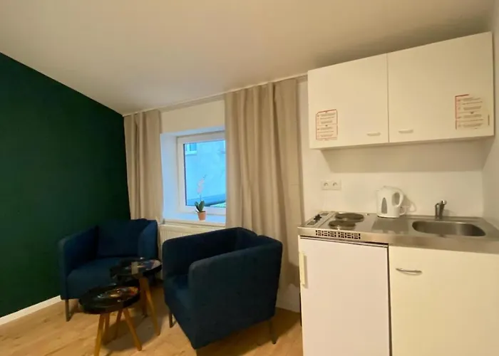 Budget Private In 8-bedroom With Terrace