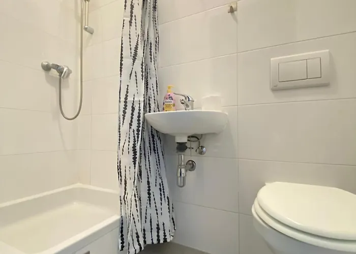 Budget Private In 8-bedroom With Terrace Апартаменти