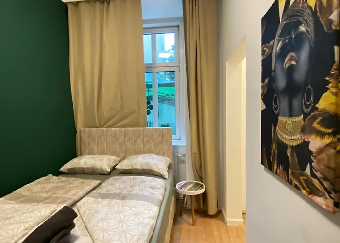 Budget Private In 8-bedroom With Terrace *
