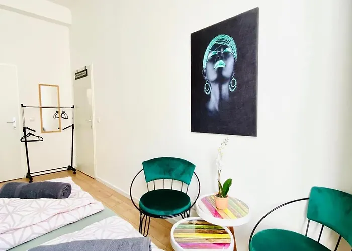 Budget Private In 8-bedroom With Terrace *