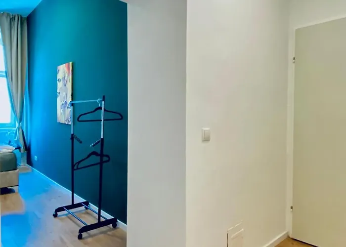 Апартаменти Budget Private In 8-bedroom With Terrace *